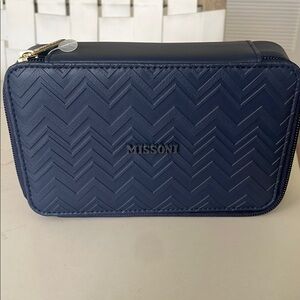Missoni Delta One First Class Toiletry Kit